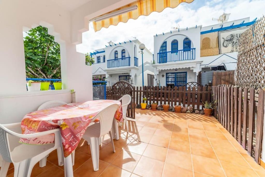 Bungalow Maspalomas Con Terraza By Calima Homes Eksteriør bilde